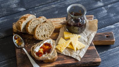 Как да сервирате и готвите със сладко от смокини