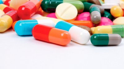 Защо да не взимате лекарства от близките си?