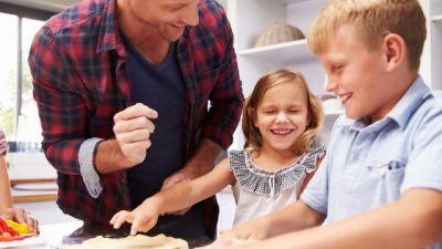 Важни житейски уроци, които да предадем на децата си