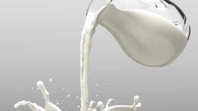 Защо възрастните не трябва да консумират прясно мляко?