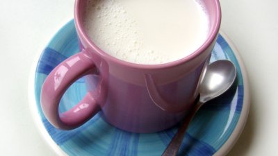 Домашна пилинг маска с прясно мляко