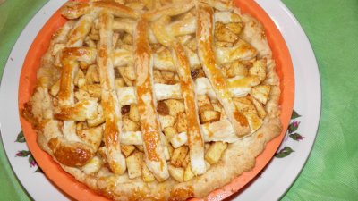 Сладкиш с ябълки и канела