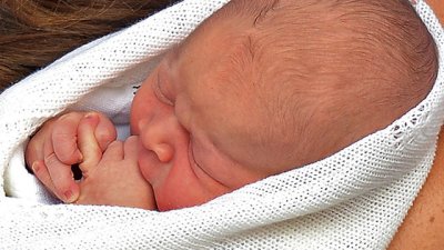 Кралското бебе се казва Джордж Александър Луи