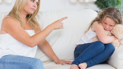 Последици от авторитарния модел на възпитание 