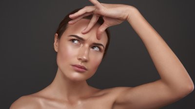 5 начина да намалите бръчките по челото