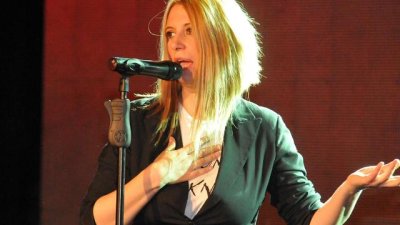 „Образцов дом“ на 10 години и с късометражен филм