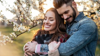 Тест: Каква любов ви очаква според зодията 