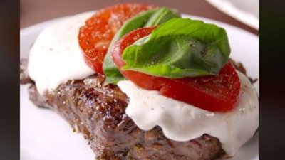 Стек с домати и моцарела