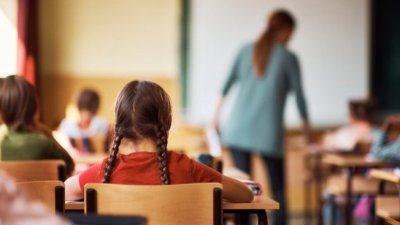 Осигурени са средства за безплатни учебници от 1 до 12 клас за следващата учебна година