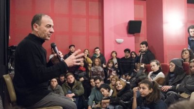 Димитър Маринов към студентите в НАТФИЗ: Не си завиждайте, работете заедно