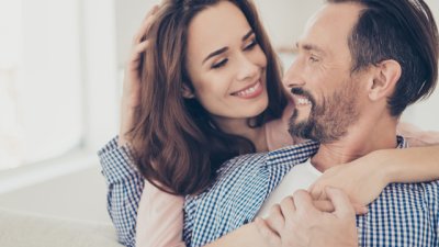 11 признака, че мъжът е подсъзнателно влюбен във вас