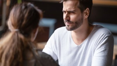 Признаци, че той е престанал да ви обича и е напът да ви изостави 