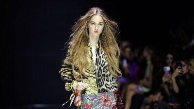 Roberto Cavalli за пролет/лято 2027:  Животински принт, цветя и пайети (+Снимки)