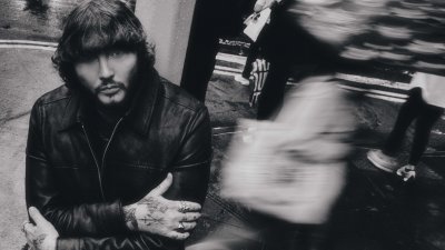 Джеймс Артър представя петия си солов албум Bitter Sweet Love