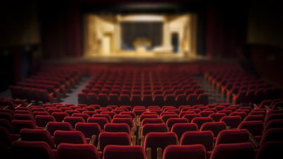 Програмата на Театър „София“ за месец април 