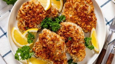 Свински пържоли с пармезан в еърфрайър