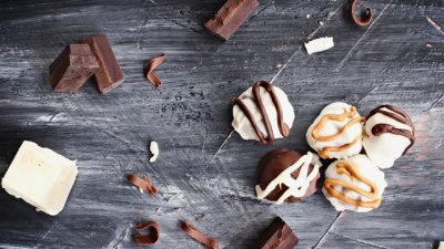 Бонбони с джинджифилови бисквити и крема сирене