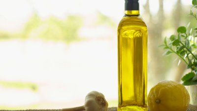 Смес от зехтин и лимон за детокс и цялостно здраве
