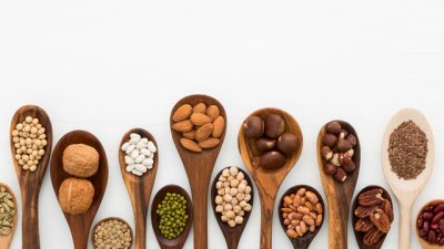 Колко време трябва да накисваме ядките и семената във вода?