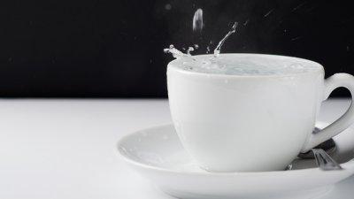 8 неща, които се случват в тялото, когато пием топла вода