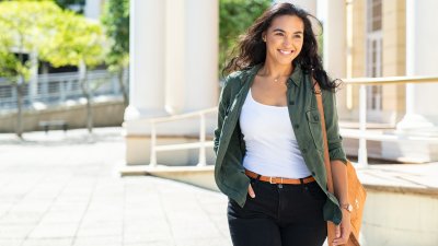 8 трика да прикриете широкия ханш