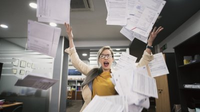 Как се справяте със стреса на работното място според зодията