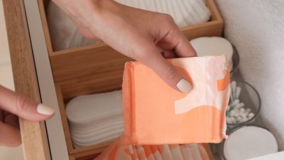 Слаба и оскъдна менструация – какво я предизвиква?