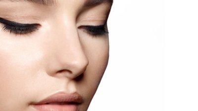 Как да си направите домашна очна линия?