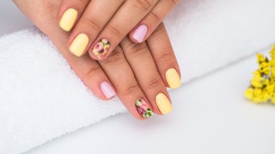 11 идеи за слънчев маникюр в жълто (+Снимки)