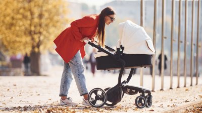 7 неща, за които да помислите, когато купувате бебешка количка
