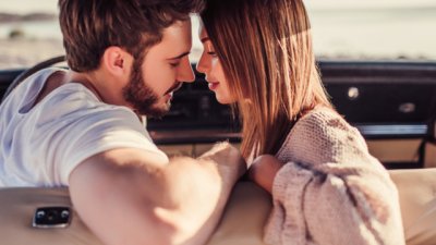 Различни видове целувки и тяхното значение за любовта 