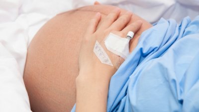 Каква е разликата между еклампсия и прееклампсия?