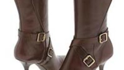 До и над колената с високи токчета