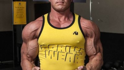 Богомил Йорданов  в подкрепа на дом за сираци „Св. Николай“