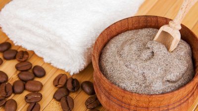 Антицелулитен пилинг с кокосово масло