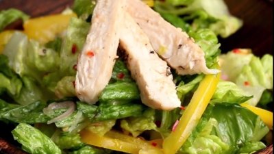 Пилешка салата със специален дресинг
