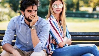 3 признака, че сте в грешната връзка с грешния човек