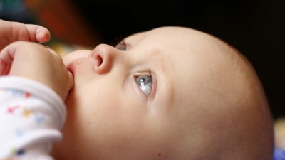 Роди се бебе с 4,5 промила алкохол