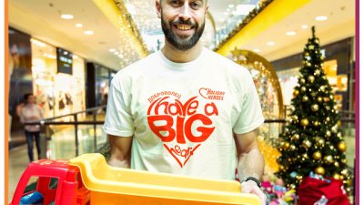 Николай Николов подкрепи Holiday Heroes