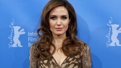 Домашен балсам за устни с масло от шеа