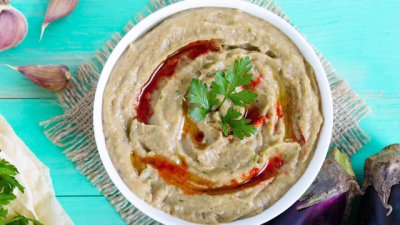 Разядка с патладжан и кисело мляко