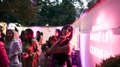 Много музика и красота на партито на Essence & Catrice в София