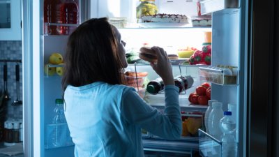 Кое е по-вредно – да ядете късно или да си легнете гладни?