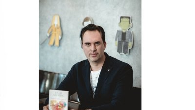Хули Леонис: Кармата винаги определя кога и кого ще срещнем