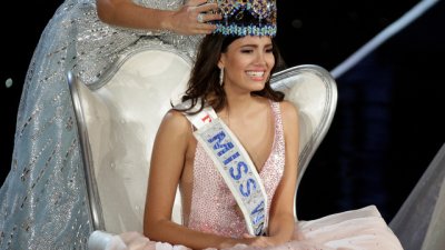 Пуерториканка стана „Мис Свят“ 2016 (галерия)