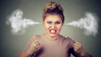 Според диетолози, гневните хора напълняват по-лесно