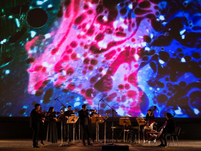 Гледайте визуалния концерт „Четирите годишни времена“ онлайн