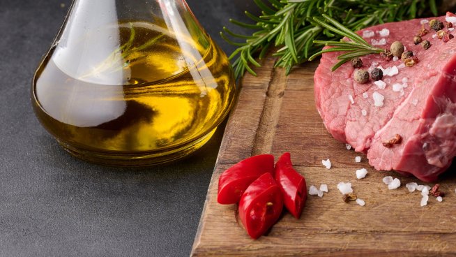 Защо зехтинът с люти чушки е полезен за здравето 