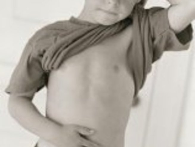 Мамо, боли ме коремчето