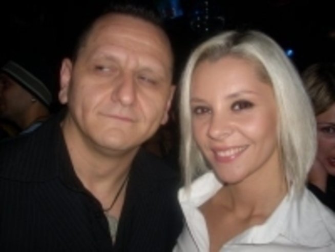 Откри се нов клуб с музика на живо